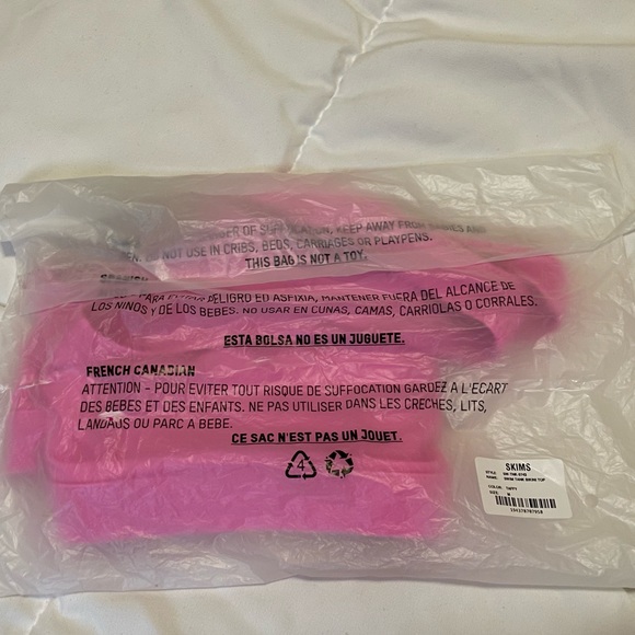 TAFFY SWIM TANK BIKINI TOP - Picture 2 of 6